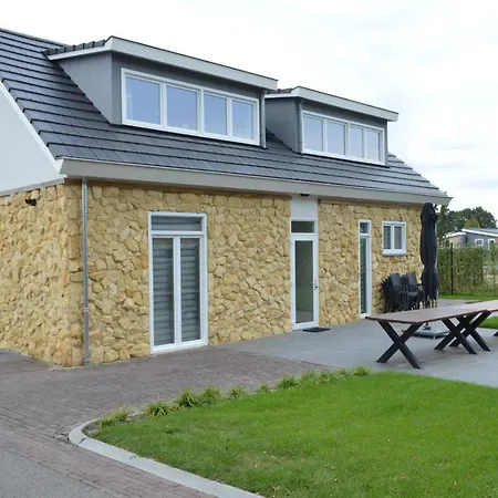 Group Валкенбург