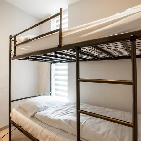 Group Валкенбург