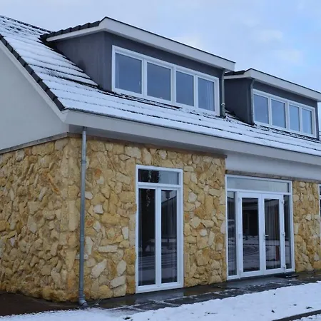 Group Валкенбург